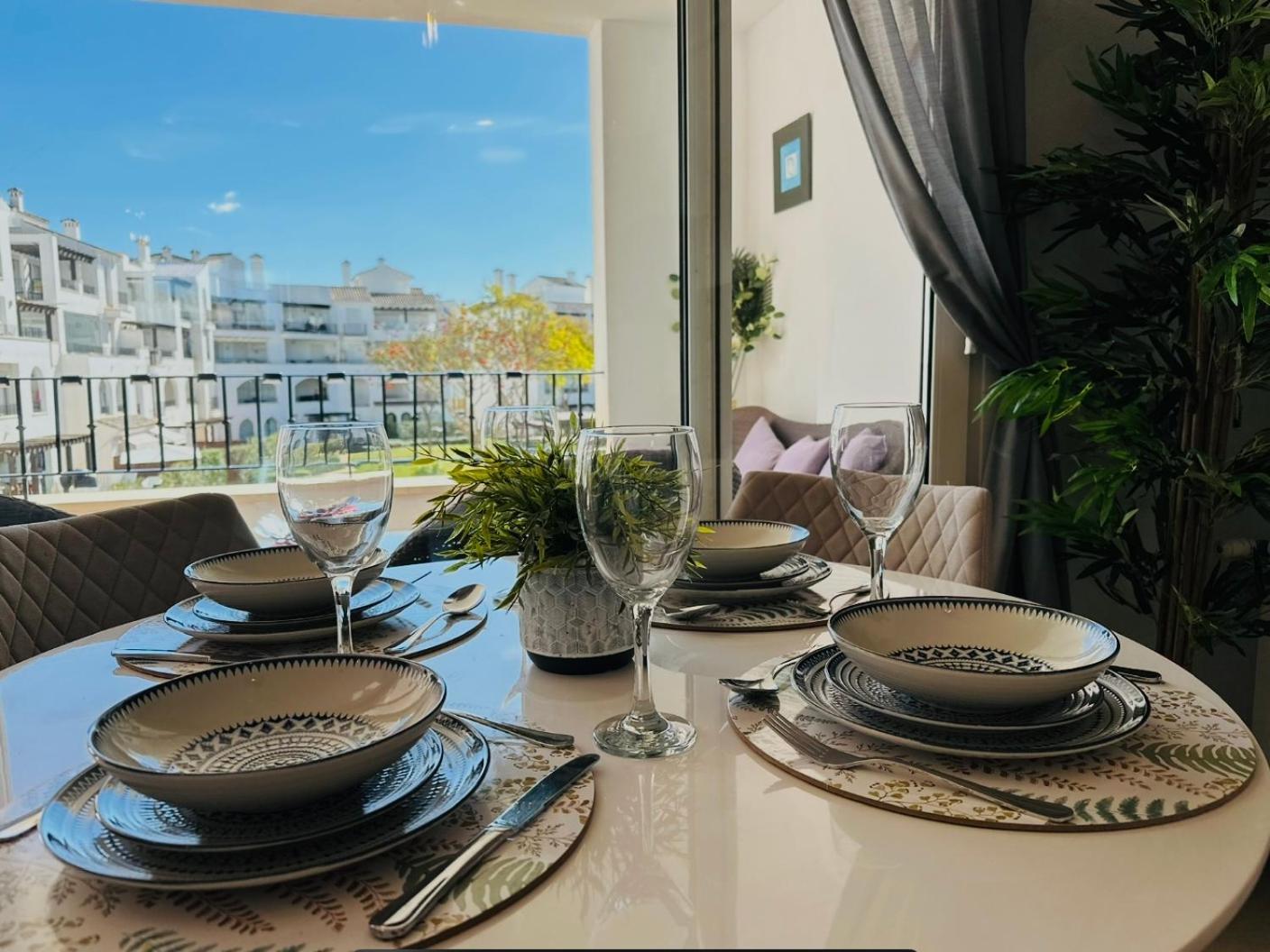 La Torre Golf Resort 롤단 외부 사진